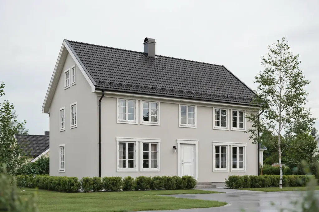 takoml ggning med ny underlagspapp l kt och betongpannor i tynnered fr lunda